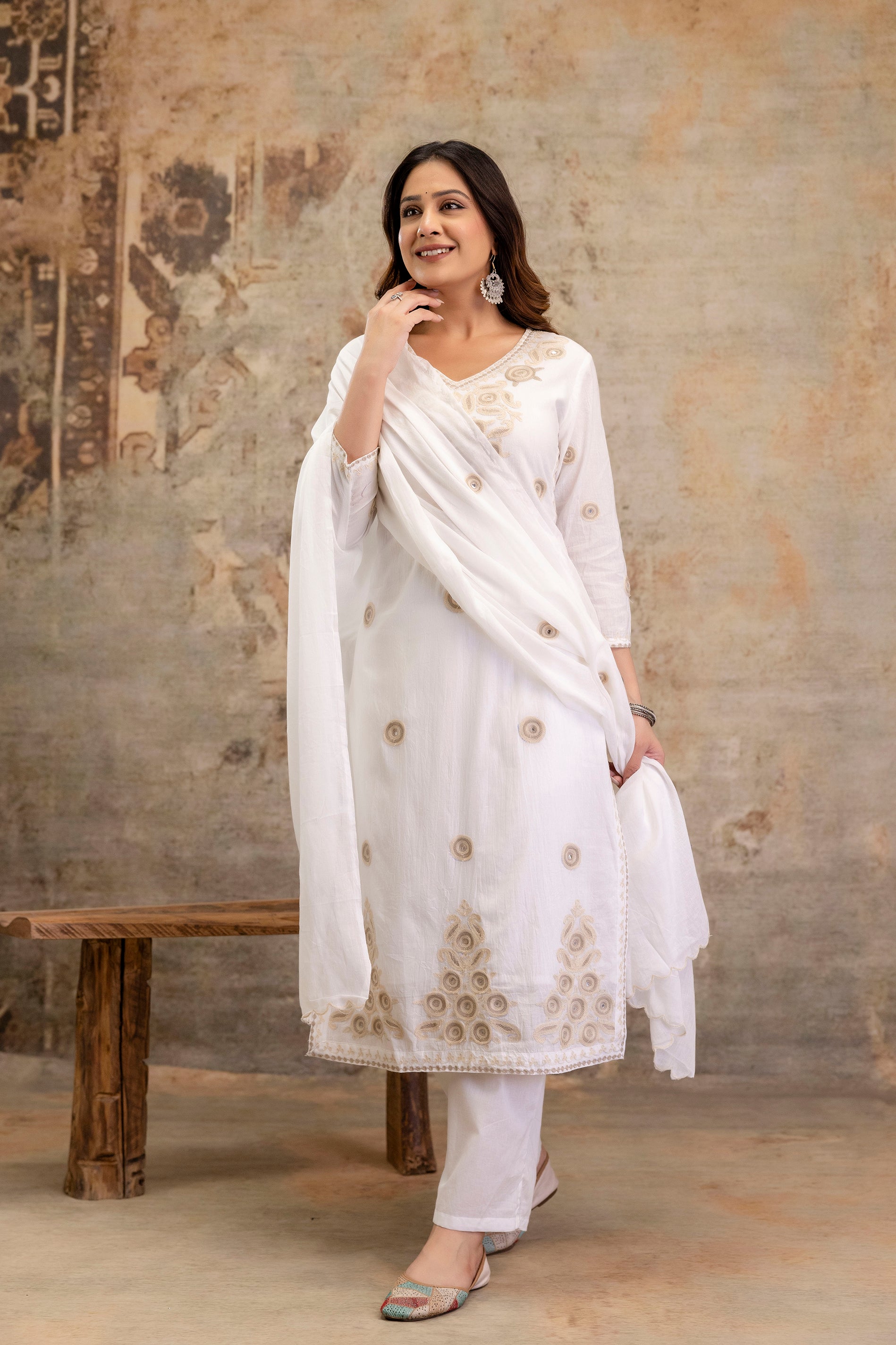 Safed Sunehri Suit Set