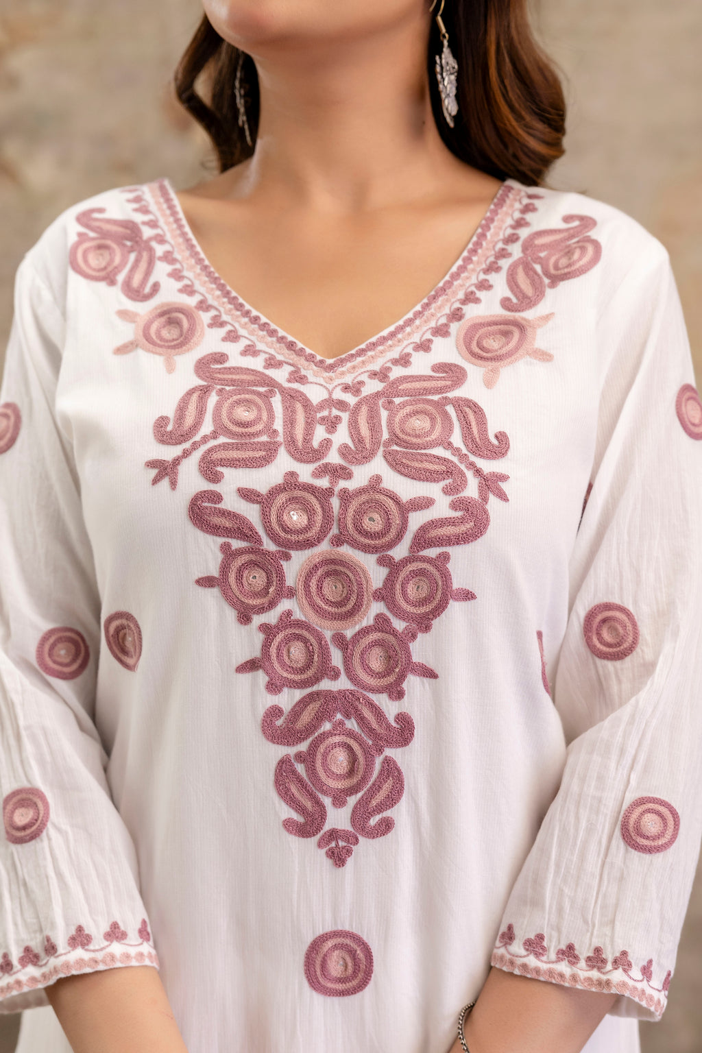 Gulaabi Safed Suit Set