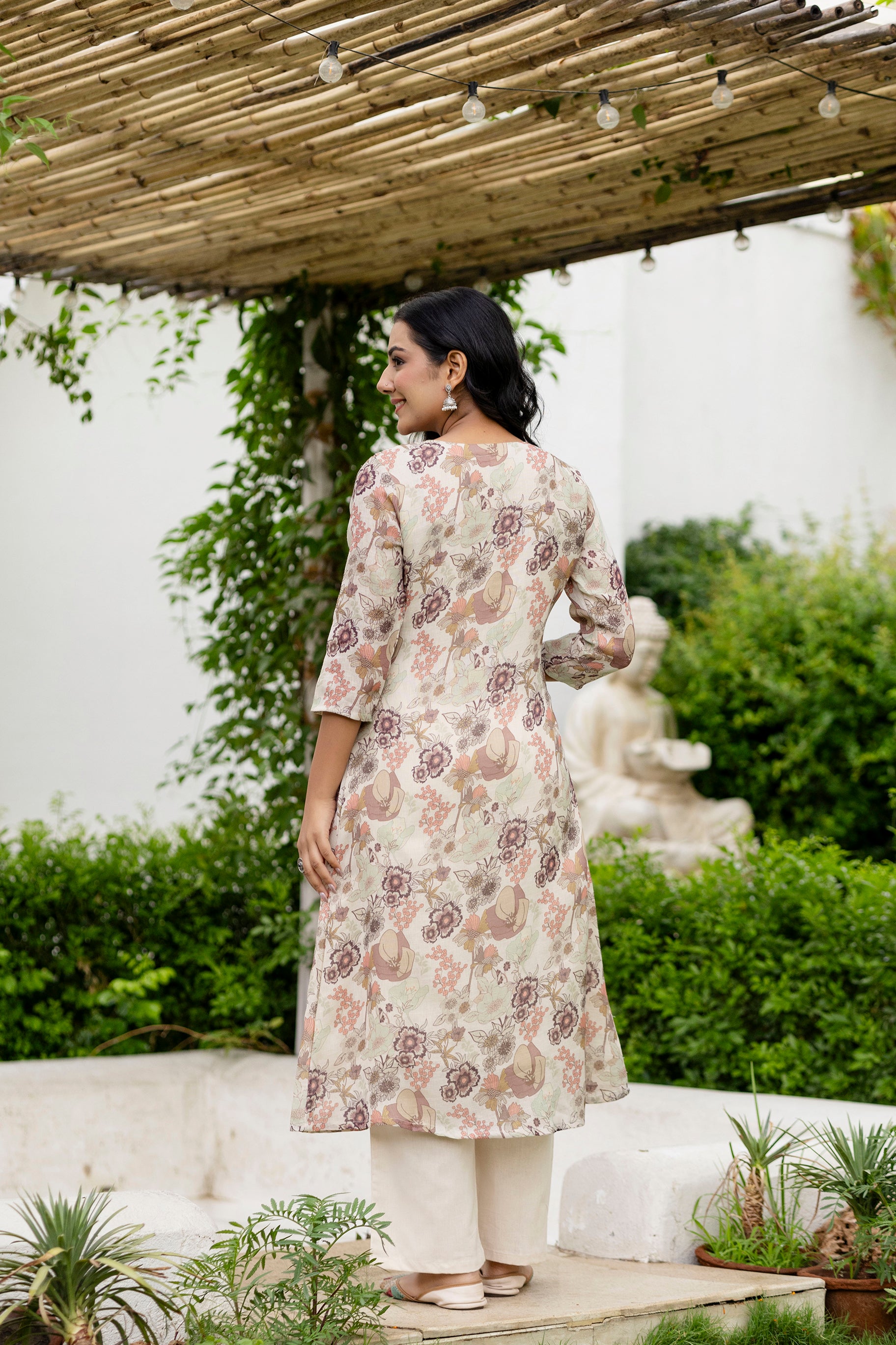 Sunehri Bagh Suit Set