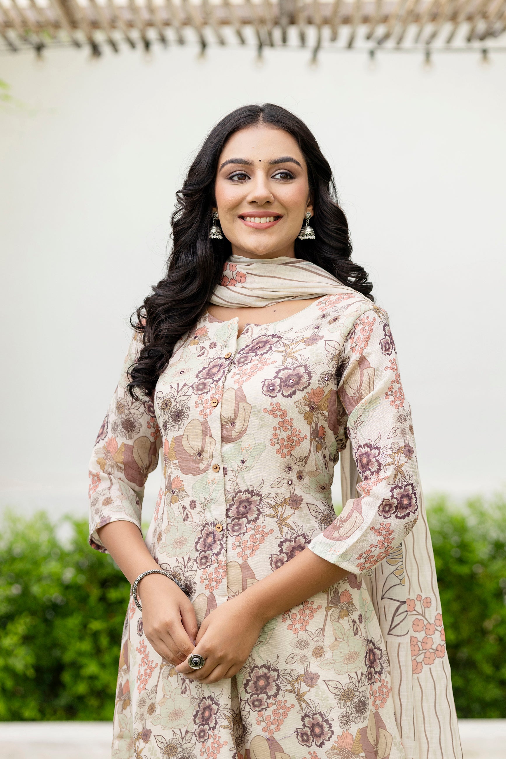 Sunehri Bagh Suit Set